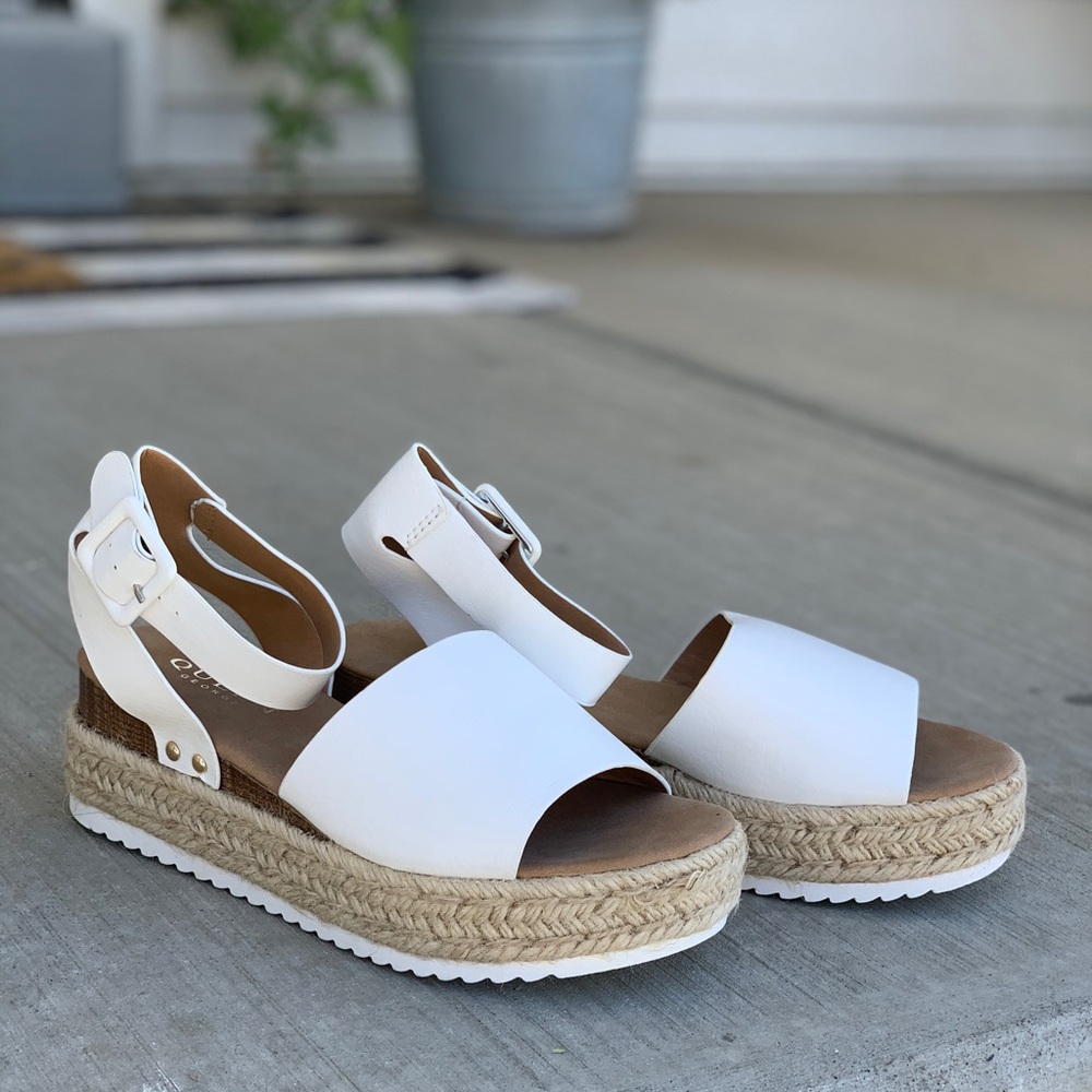 Brand New Women’s White Platform Sandals